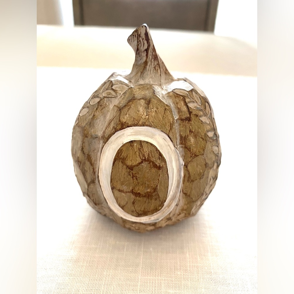 “O” mini wood carved pumpkin. 🎃